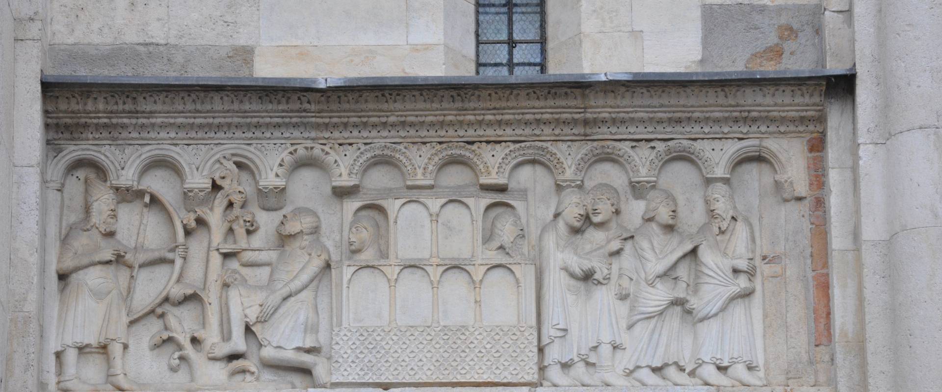 Duomo modena estero particolare facciata balcone foto di Manesti